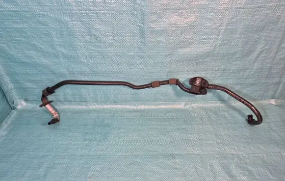 Volkswagen Touareg II Vacuum line/pipe/hose 7P0611932AD