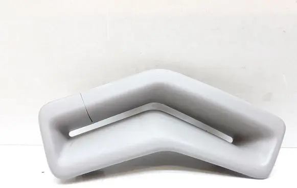 Volvo V70 Seat belt trim 