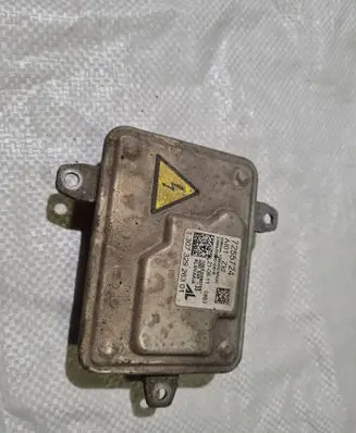BMW X3 F25 Headlight ballast module Xenon 7255724