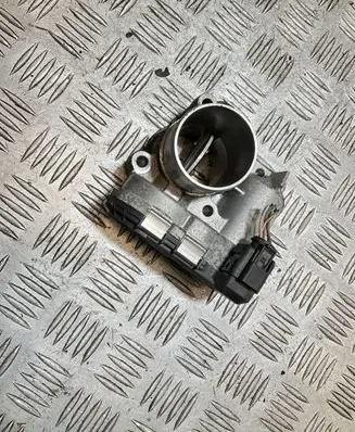 Renault Laguna III Electric throttle body valve 8200330810 8200330812