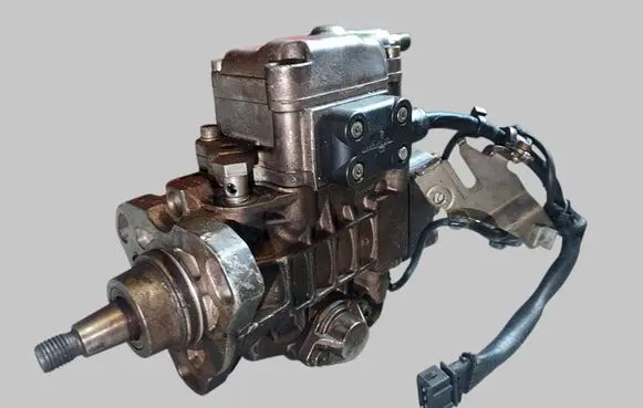 Audi A4 S4 B5 8D Fuel injection high pressure pump 0460404969 22539 028130111A