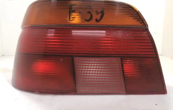 BMW 5 E39 Rear/tail lights 8358031 2VP00724001