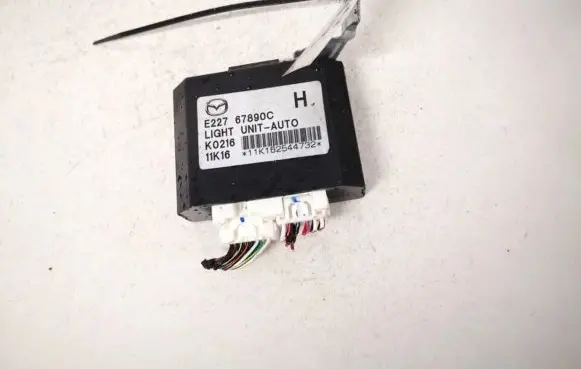 Mazda CX-7 Light module LCM e22767890c