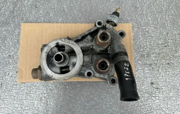 Mitsubishi Pajero Oil filter mounting bracket MD109848