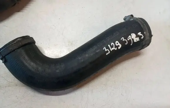 Volvo V40 Intercooler hose/pipe 31293923