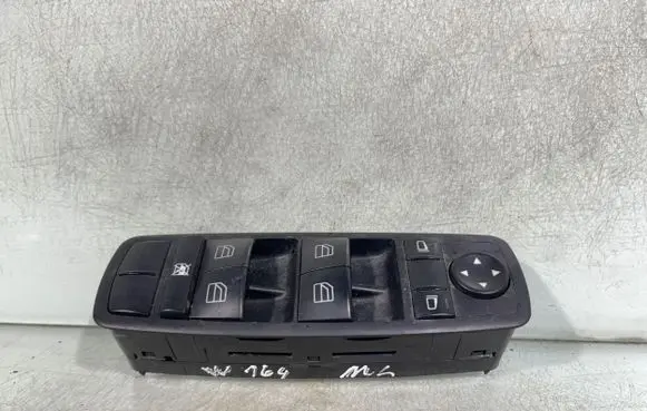 Mercedes-Benz ML W164 Electric window control switch A2518300090 03728350