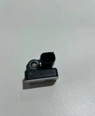 Mercedes-Benz GLE (W166 - C292) ESP acceleration yaw rate sensor A0009057600