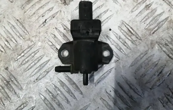 Opel Grandland X Vacuum valve 9812031180