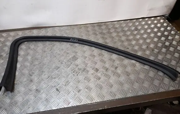Porsche Cayenne (92A) Front door trim (molding) 7P0867671