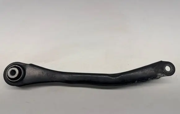 BMW 3 G20 G21 Rear upper control arm/wishbone 6878639