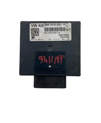 Volkswagen PASSAT B7 Voltage converter/converter module 3AA919041A