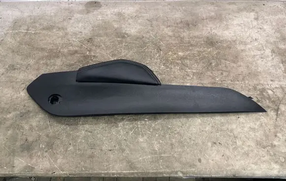 Ford Focus Foot area side trim JX7BA044E07M