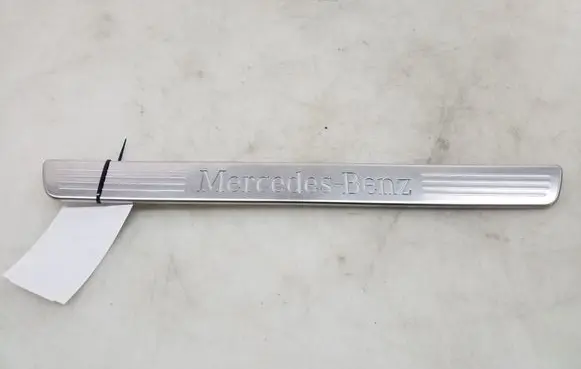 Front sill trim cover