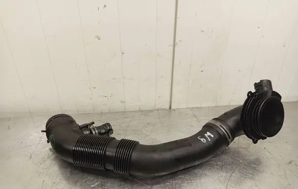 Volkswagen PASSAT CC Air intake hose/pipe 1K0129684