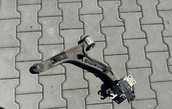 Mercedes-Benz GLA W156 Front control arm A1563300500