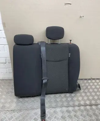Nissan Leaf I (ZE0) Rear seat E11066493 6242407