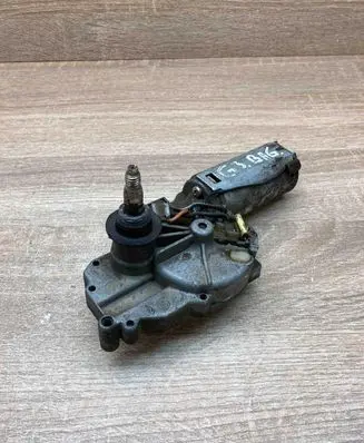 Volkswagen Golf III Rear window wiper motor 1H6955713A 403724