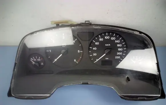 Opel Zafira A Speedometer (instrument cluster) 24419560 110080069