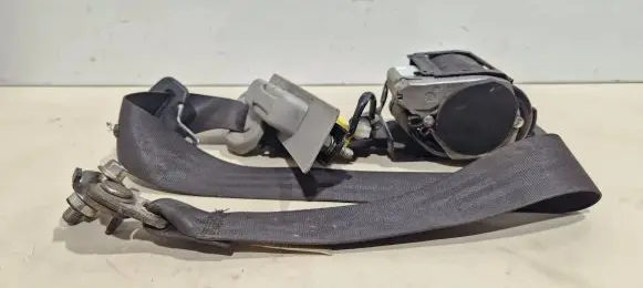 Honda FR-V Front seatbelt NSB094GR03 0433173 92005