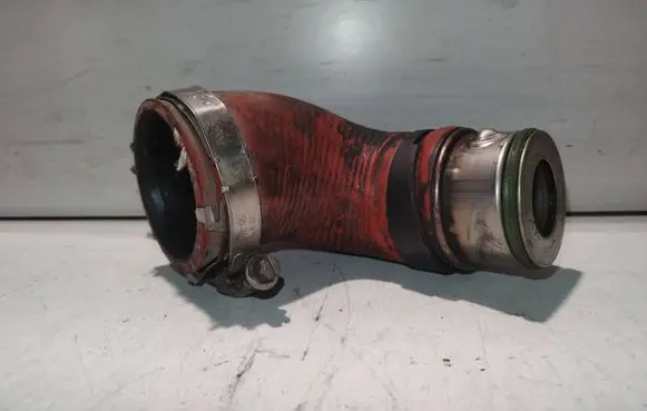 Volkswagen Caddy Air intake hose/pipe