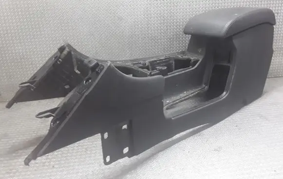 Ford Mondeo MK IV Center console