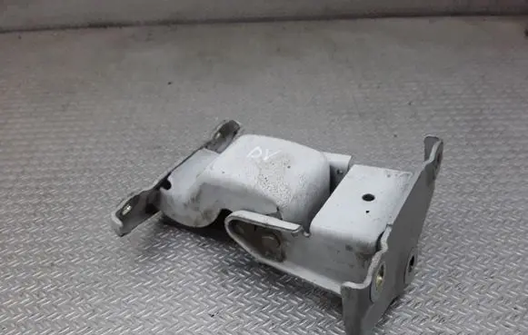Nissan Primastar Loading door upper hinge 