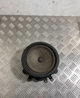 Audi A3 S3 8P Front door speaker 8P0035411