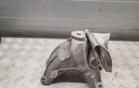 Audi A6 S6 C7 4G Engine mounting bracket 8K0199308CH