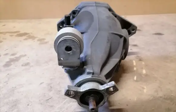 Mercedes-Benz CLS C218 X218 Rear differential A2043510408