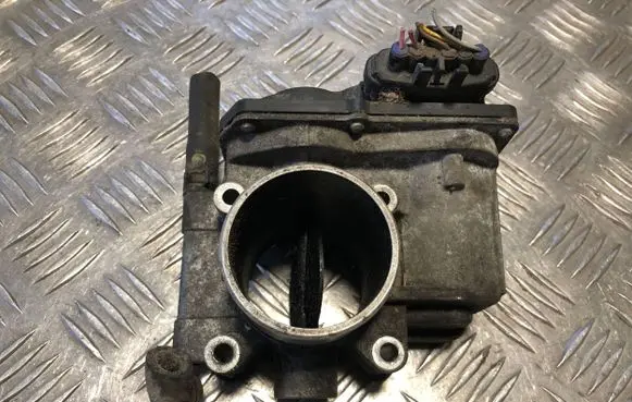 Mazda 6 Throttle valve RF7J136B0C K4238 001201317