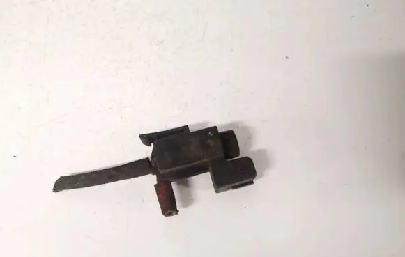 BMW 5 GT F07 Turbo solenoid valve 7810831