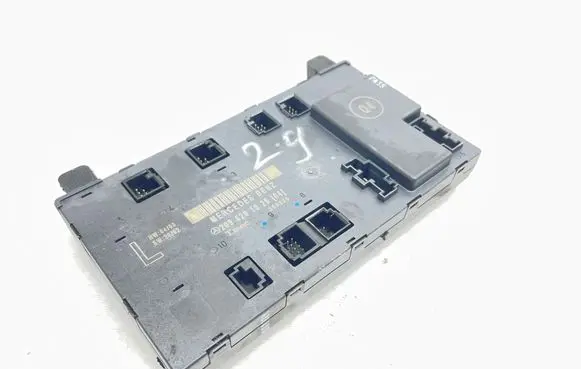 Mercedes-Benz CLK A209 C209 Door control unit/module 2098201926