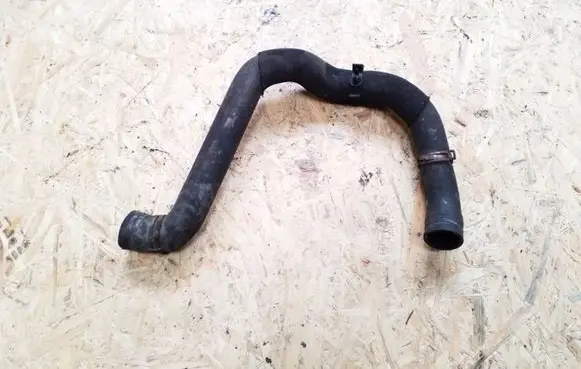 Mercedes-Benz B W245 Engine coolant pipe/hose