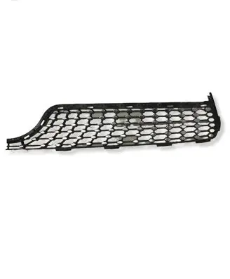 Mercedes-Benz A W176 Front bumper upper radiator grill A1768882060