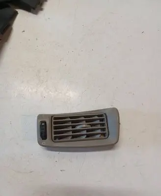 Volvo XC90 Rear air vent grill 130082128