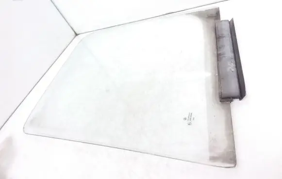 Mercedes-Benz Sprinter W901 W902 W903 W904 Front door window/glass (coupe) 43R000042