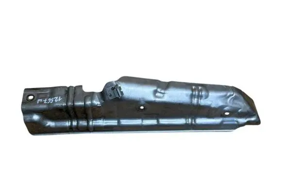 BMW 3 GT F34 Heat shield in engine bay 8511809