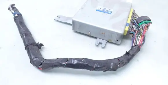 Subaru Legacy Engine control unit/module 22611AD900 A18000