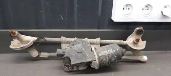 Toyota Yaris Front wiper linkage 85110-52010