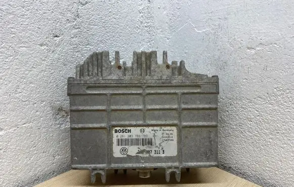 Volkswagen PASSAT B4 Engine control unit/module 0261203788789 3A0907311B 0261203788