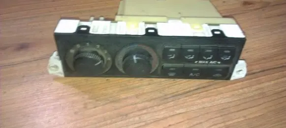 Mazda 626 Climate control unit nenustayta
