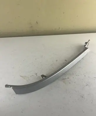 Mercedes-Benz ML W163 Under headlight/headlamp trim 1638260277 163826027