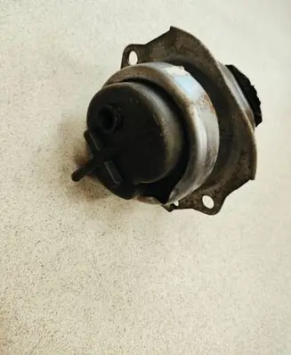 BMW X5 E70 Engine mount bracket P679541801 35421 16004212