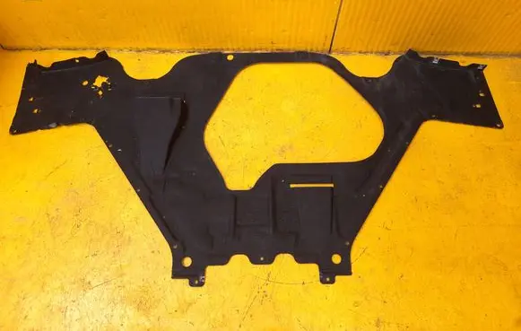 Audi R8 4S Front underbody cover/under tray 4S0825201G