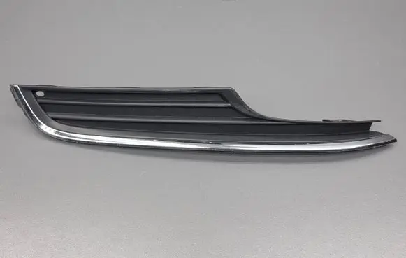 Volkswagen Golf VII Front bumper lower grill 5G0853666 5G0853666A