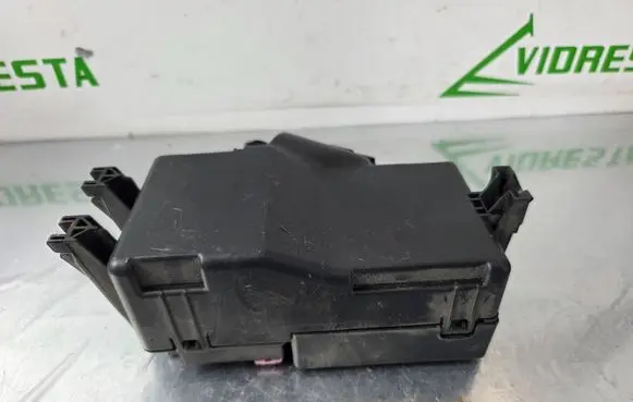 Opel Astra K Fuse module 15513165 20160930