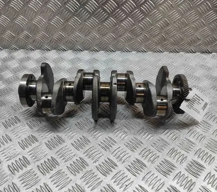 Volkswagen PASSAT B6 Crankshaft 03G105212C 03G105021K