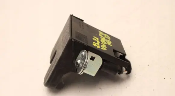 Volkswagen Golf VI Tailgate lock latch 