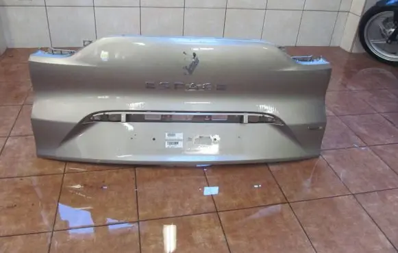 Renault Espace - Grand espace V Trunk door license plate light bar 901528890R 901526433R 901522835R