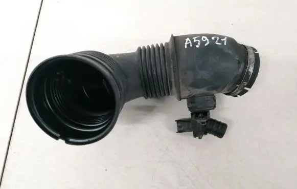 Opel Insignia A Air intake hose/pipe 55561787 327763967
